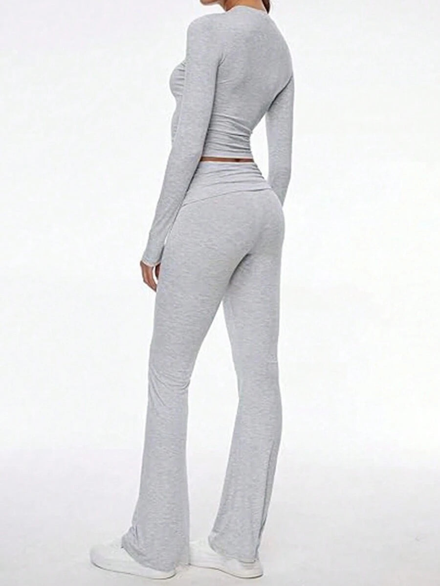 NOIRLYN Women's Autumn/Winter Y2K Casual 2 Pieces Set Sexy Solid Color V-Neck Long Sleeve T-Shirt + High Waist Slim Fit Flare Pants Elegant