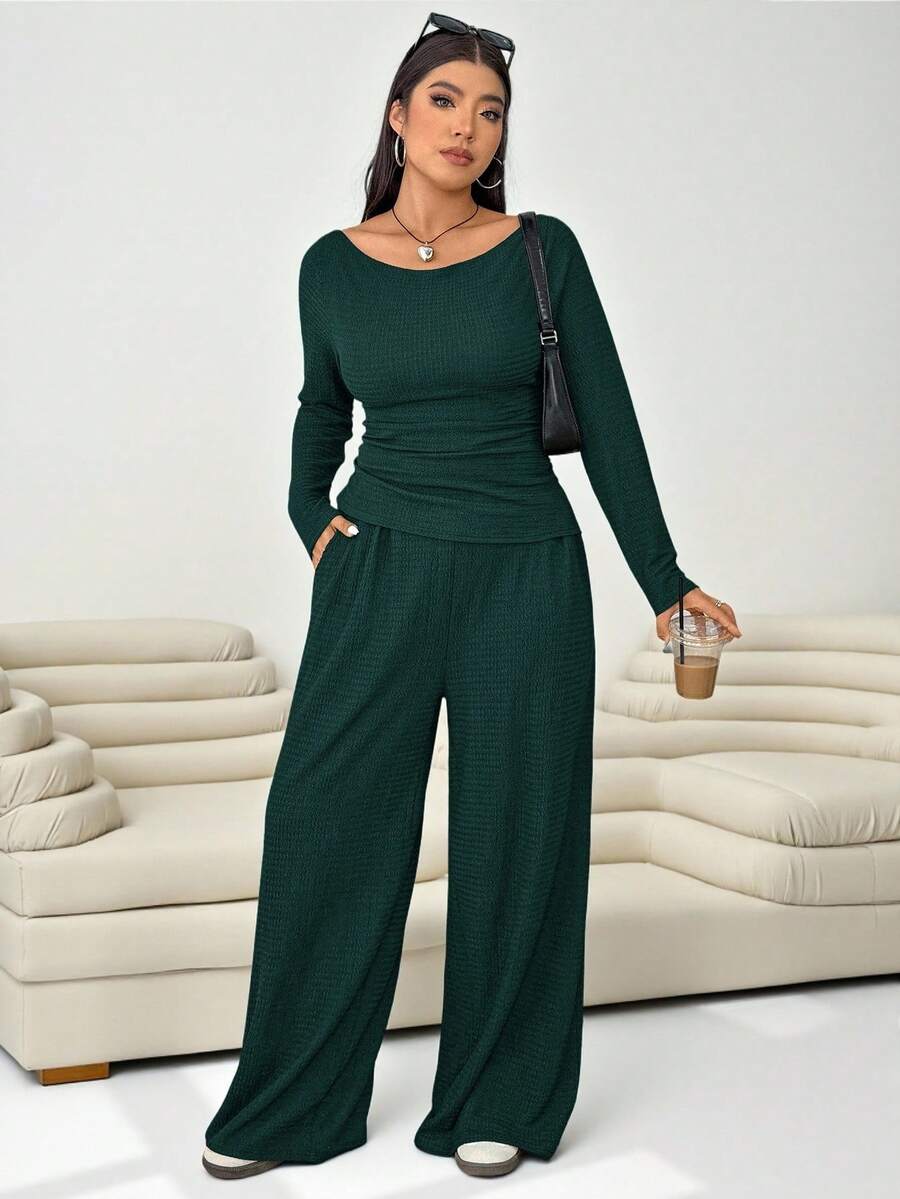 Solflare 2pcs Plus Size Textured Brown Pleated Long Sleeve Top And Pockets Pants Set Fall