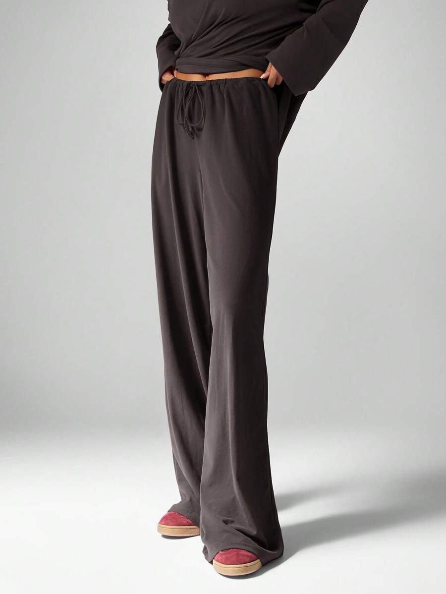 MISSGUIDED Soft Touch Co-Ord Set Matching V-Neck Top Wide Leg Pants Comfortable Loungewear