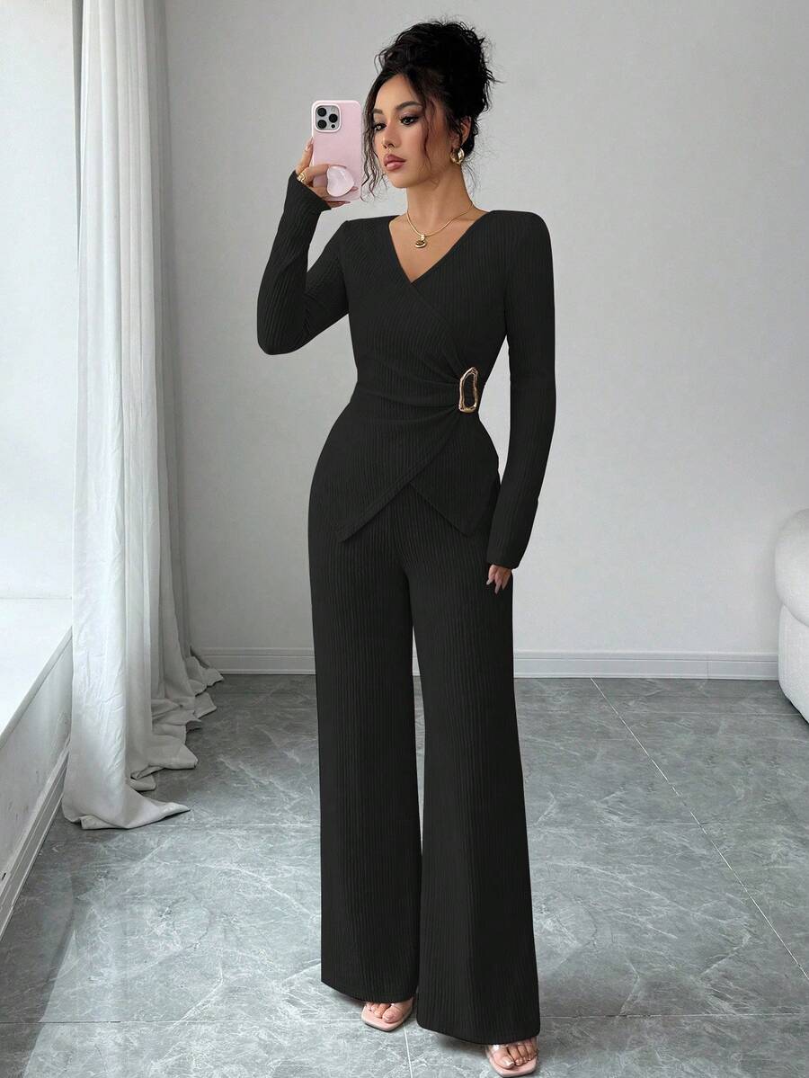 Elenzga 2pcs/Set Women's Elegant Commuter Beige Fall Winter Tea Party Solid Cross V-Neck Long Sleeve T-Shirt With Metal Buckle & Wide Leg Elastic Waist Pants