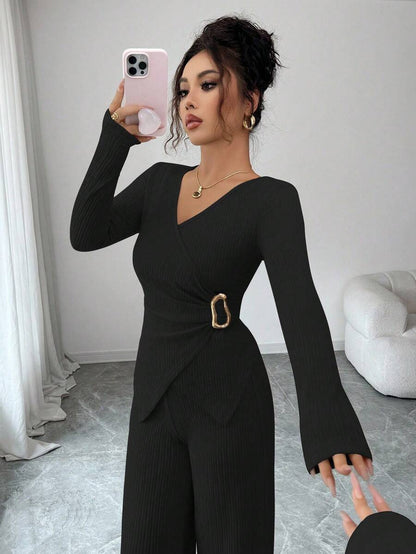 Elenzga 2pcs/Set Women's Elegant Commuter Beige Fall Winter Tea Party Solid Cross V-Neck Long Sleeve T-Shirt With Metal Buckle & Wide Leg Elastic Waist Pants