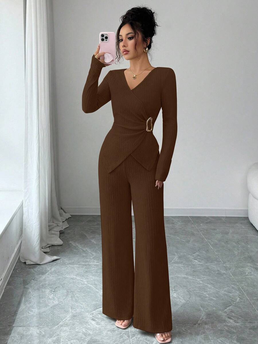 Elenzga 2pcs/Set Women's Elegant Commuter Beige Fall Winter Tea Party Solid Cross V-Neck Long Sleeve T-Shirt With Metal Buckle & Wide Leg Elastic Waist Pants