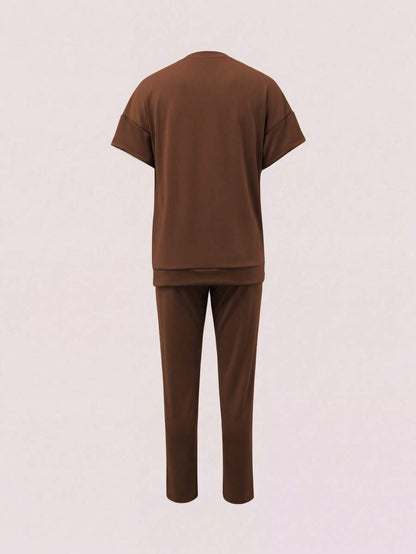 Women's 2 Pieces Casual Outfit, Comfortable Solid Color Short Sleeve Top Paired With Elastic Waist Pocket Pants, Soft Polyester-Spandex Fabric, Spring/Summer Elegant