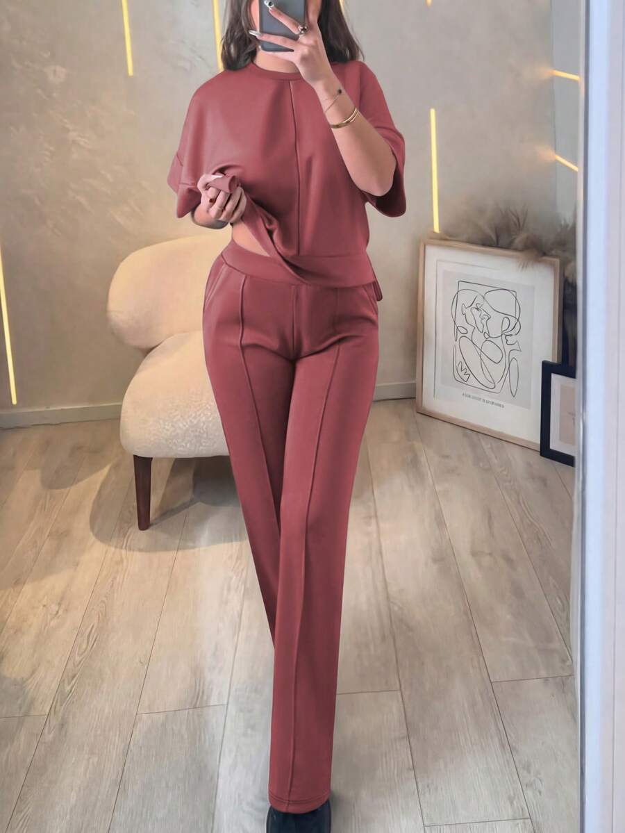 Women's 2 Pieces Casual Outfit, Comfortable Solid Color Short Sleeve Top Paired With Elastic Waist Pocket Pants, Soft Polyester-Spandex Fabric, Spring/Summer Elegant