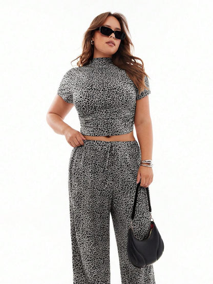 SHEIN EZwear Plus Size Retro Ruched Leopard Print Pants And T-Shirt Set