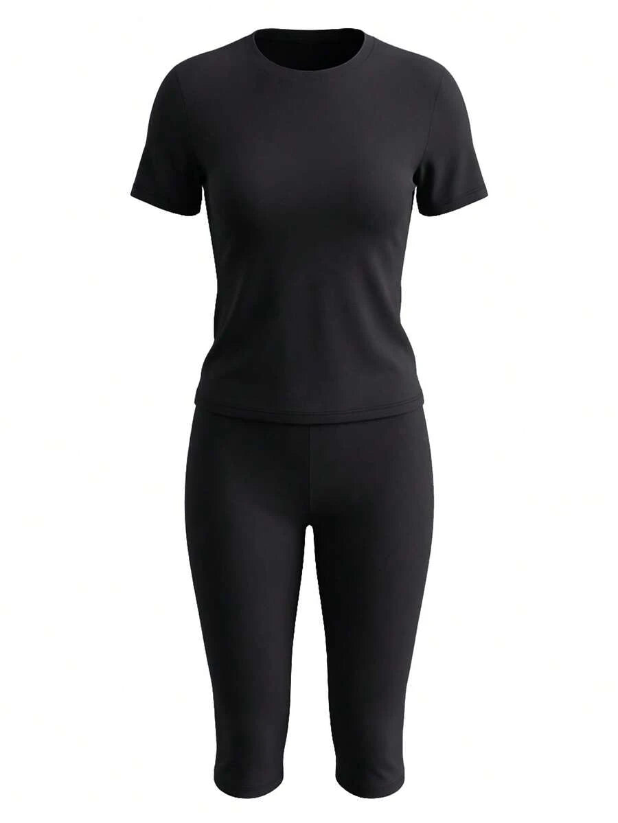 LovelyWholesale Women's Casual Crew Neck Short Sleeve Solid Color T-Shirt & 3/4 Length Pants Black 2 Pieces Set Summer Outfit Elegant