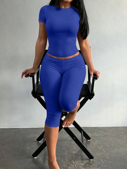 LovelyWholesale Women's Casual Crew Neck Short Sleeve Solid Color T-Shirt & 3/4 Length Pants Black 2 Pieces Set Summer Outfit Elegant