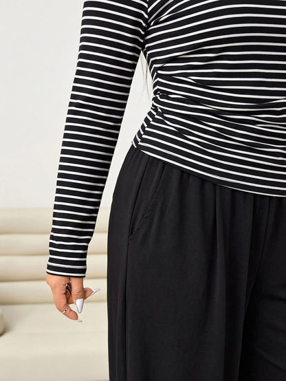 Solflare Plus Size Textured Long Sleeve Top And Loose Pants With Pockets 2 Pieces Set Fall