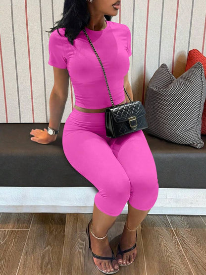LovelyWholesale Women's Casual Crew Neck Short Sleeve Solid Color T-Shirt & 3/4 Length Pants Black 2 Pieces Set Summer Outfit Elegant