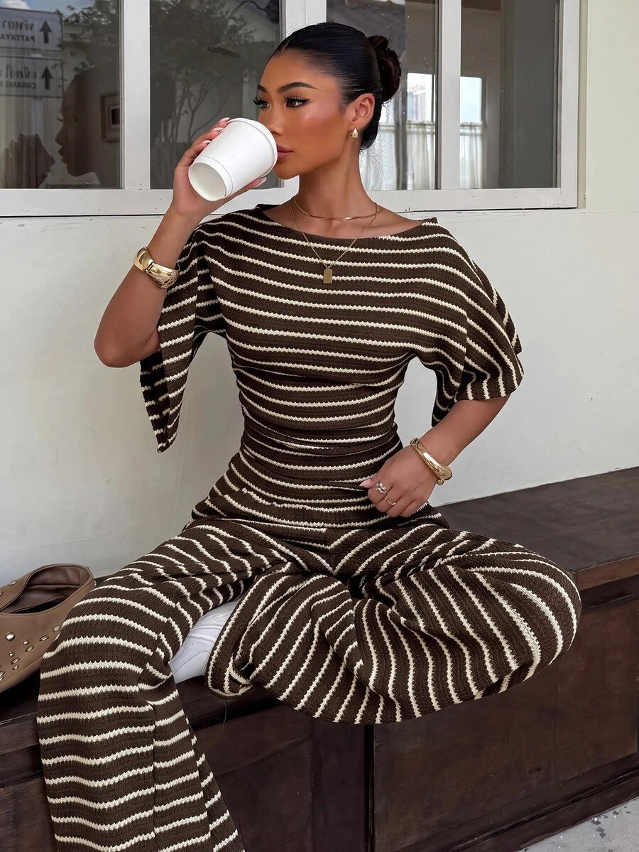 SHEIN EZwear Women's Solid Color Pleated Top And Elastic Waist Long Pants Casual Daily Set Brunch Dark Brown Summer
