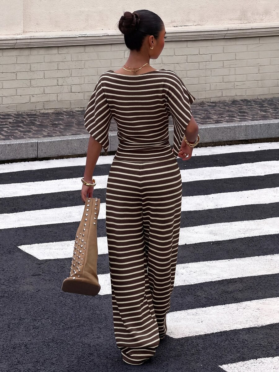 SHEIN EZwear Women's Solid Color Pleated Top And Elastic Waist Long Pants Casual Daily Set Brunch Dark Brown Summer