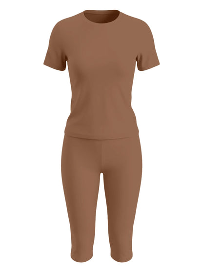 LovelyWholesale Women's Casual Crew Neck Short Sleeve Solid Color T-Shirt & 3/4 Length Pants Black 2 Pieces Set Summer Outfit Elegant