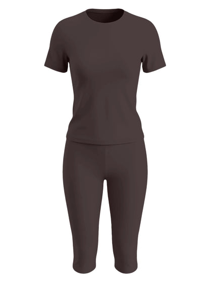 LovelyWholesale Women's Casual Crew Neck Short Sleeve Solid Color T-Shirt & 3/4 Length Pants Black 2 Pieces Set Summer Outfit Elegant