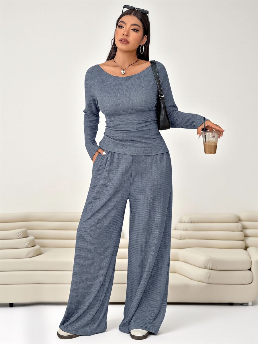 Solflare 2pcs Plus Size Textured Brown Pleated Long Sleeve Top And Pockets Pants Set Fall
