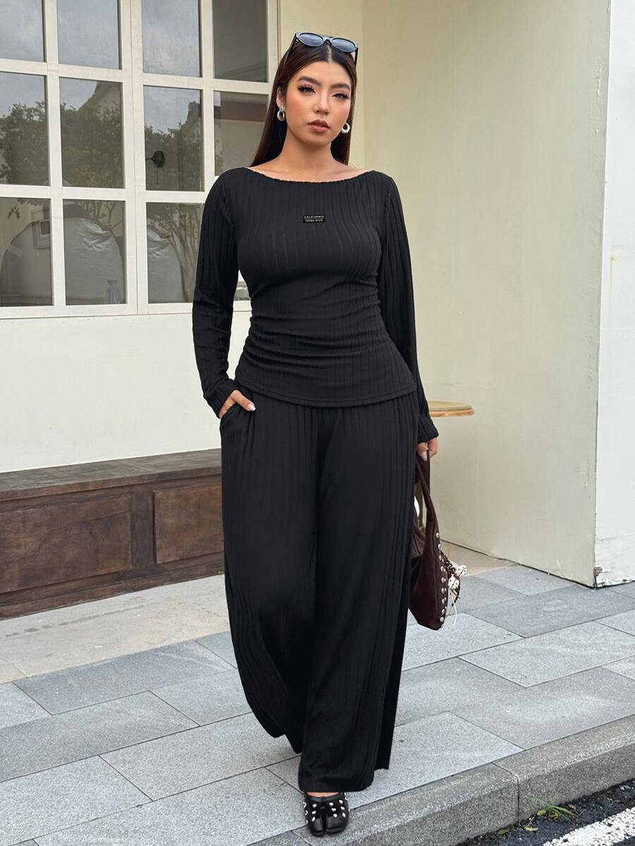 Solflare 2pcs Plus Size Textured Brown Pleated Long Sleeve Top And Pockets Pants Set Fall