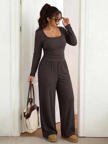 Lounesse Plus Size Women Solid Color Square Neck Long Sleeve T-Shirt And Pants Casual 2 Pieces Set Casual Daily Going Out 2 Pieces Sets Casual School Outfit Set